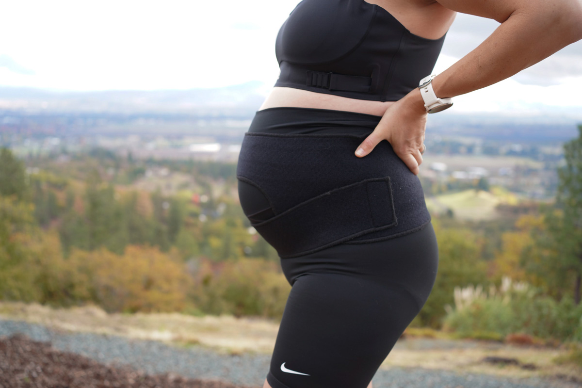 Best Maternity Workout Clothes - Side view of ReCore Fitness Maternity FITsplint week 39