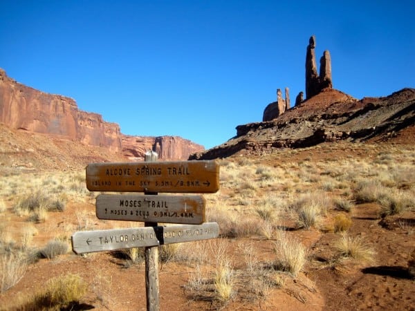 Zeus and Moses. Canyonlands - Zeus Moses trail run