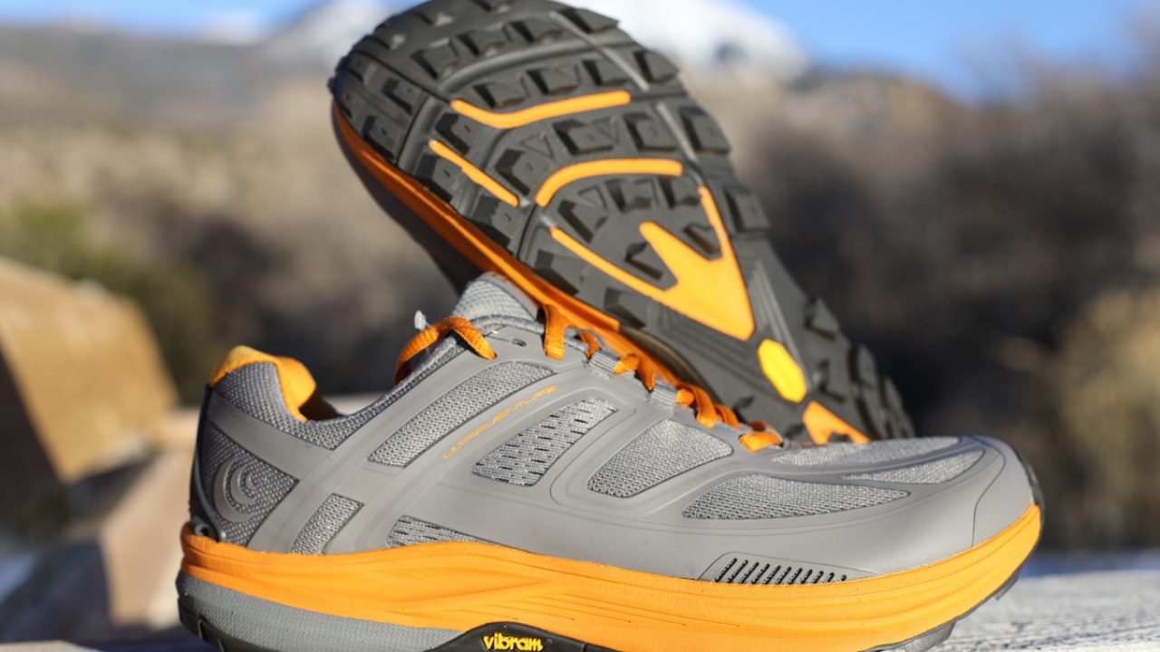 topo trail running shoes