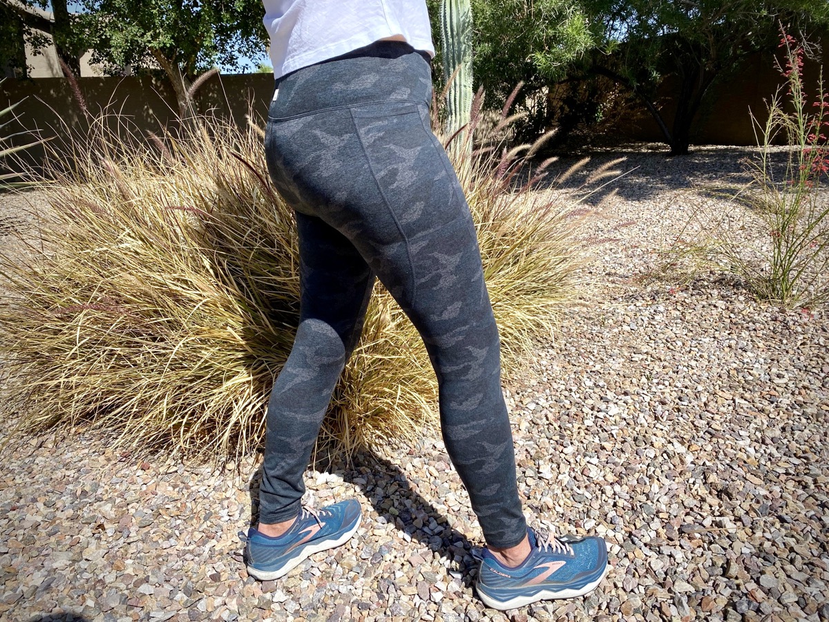 Vuori Daily Legging Black Camo Gray Drawstring High Waist 7/8 Ankle Length  XS